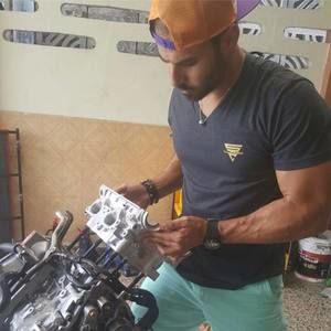 Meet your Posher, Peter